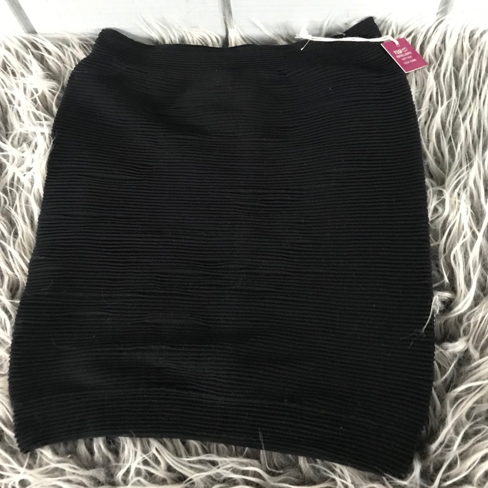 NWT Poof Mini Skirt